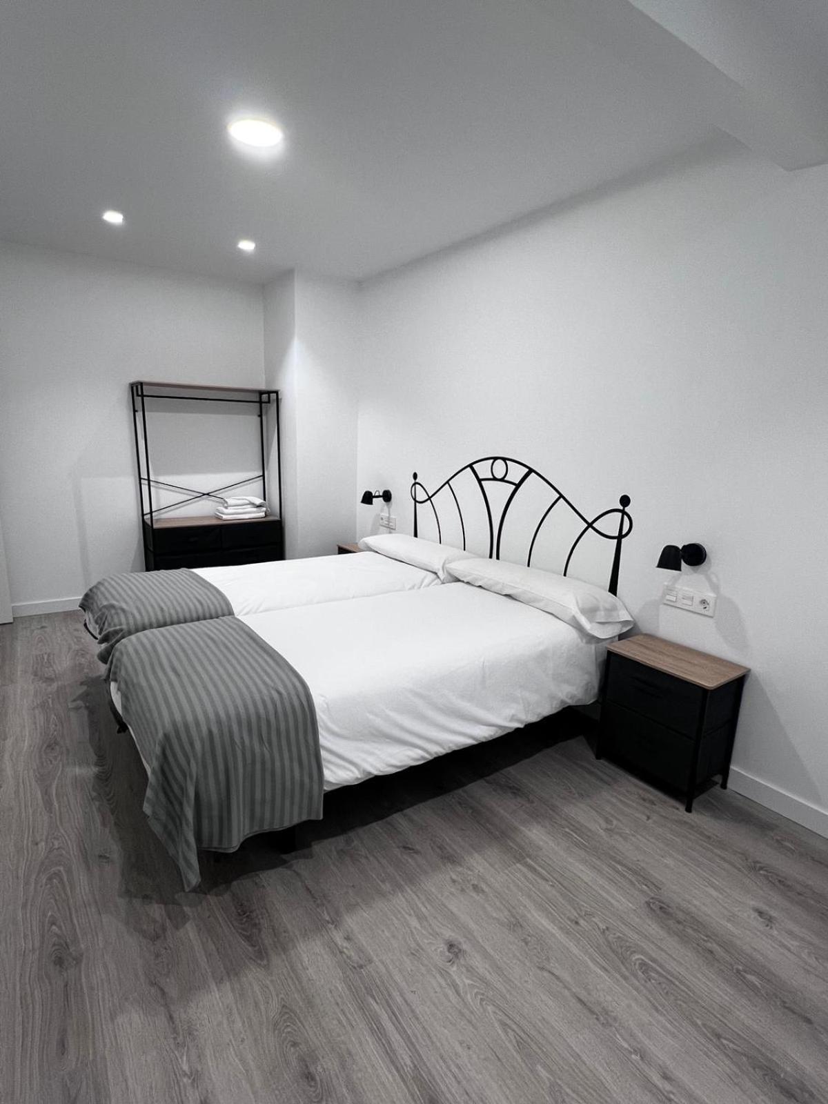 Hostal Monaco Valladolid Dış mekan fotoğraf